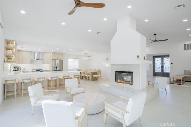 68135 Tachevah Drive, Cathedral City, CA 92234