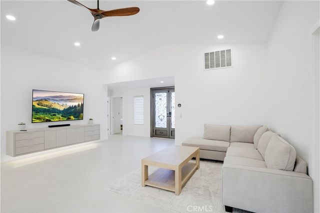 68135 Tachevah Drive, Cathedral City, CA 92234