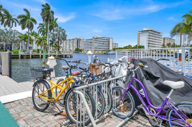140 NE 28th Avenue 502, Pompano Beach, FL 33062