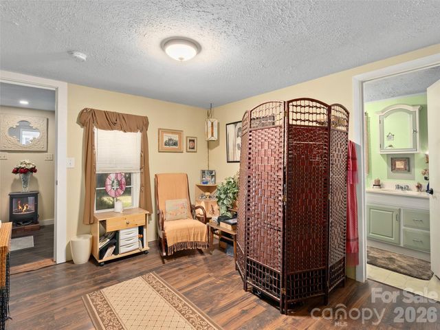 19 Mingus Street, Canton, NC 28716