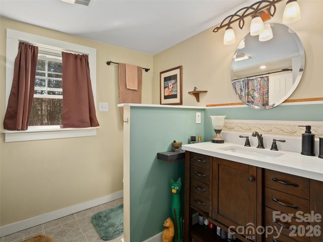 19 Mingus Street, Canton, NC 28716