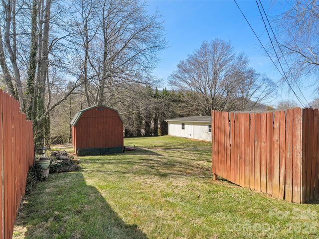 19 Mingus Street, Canton, NC 28716