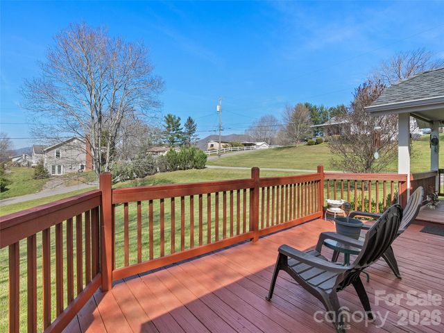 19 Mingus Street, Canton, NC 28716