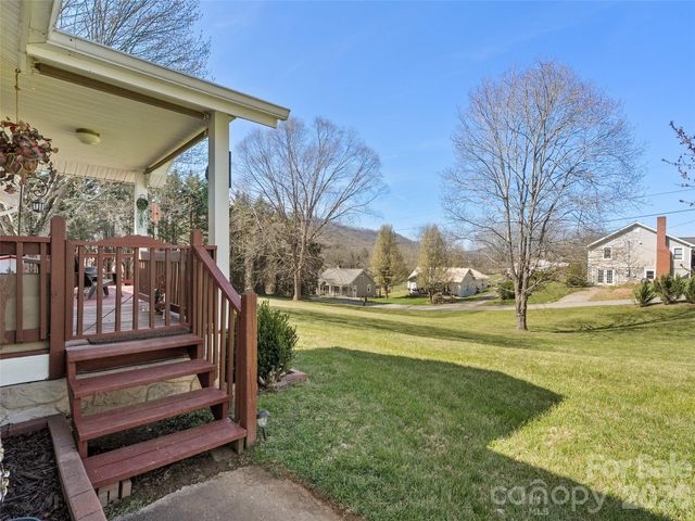 19 Mingus Street, Canton, NC 28716