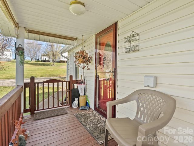 19 Mingus Street, Canton, NC 28716