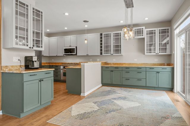 1824 Crenshaw Circle 1824, Vernon Hills, IL 60061