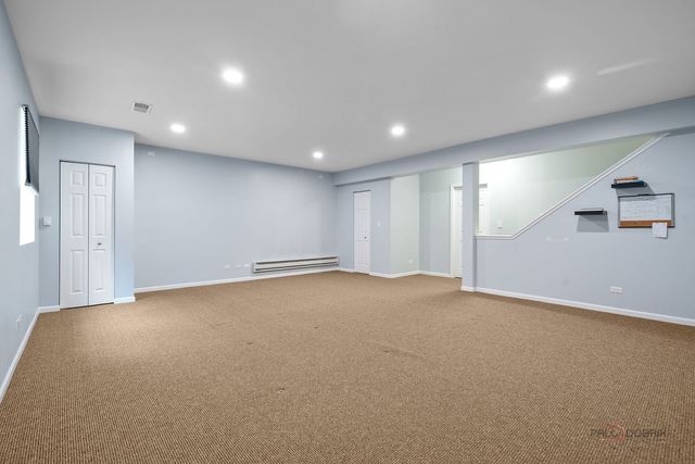 1824 Crenshaw Circle 1824, Vernon Hills, IL 60061