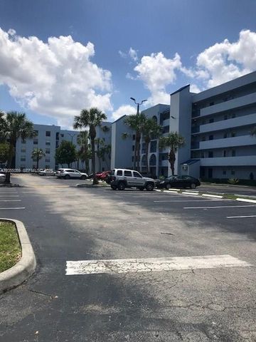 9440 Fontainebleau Blvd 514, Miami, FL 33172