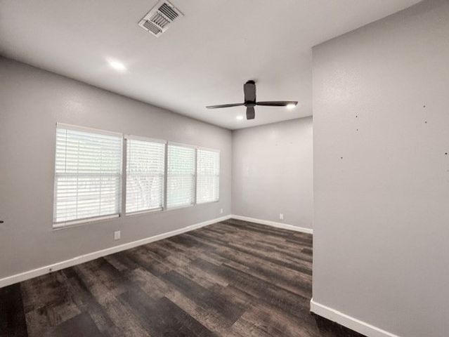 315 W Market Street, Mabank, TX 75147