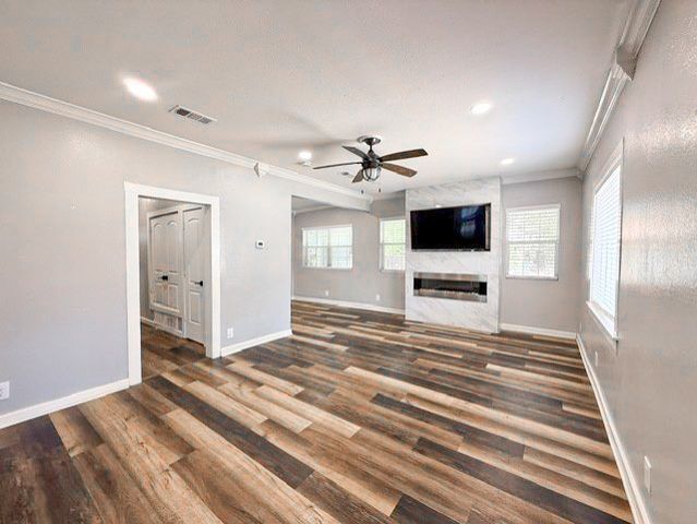 315 W Market Street, Mabank, TX 75147
