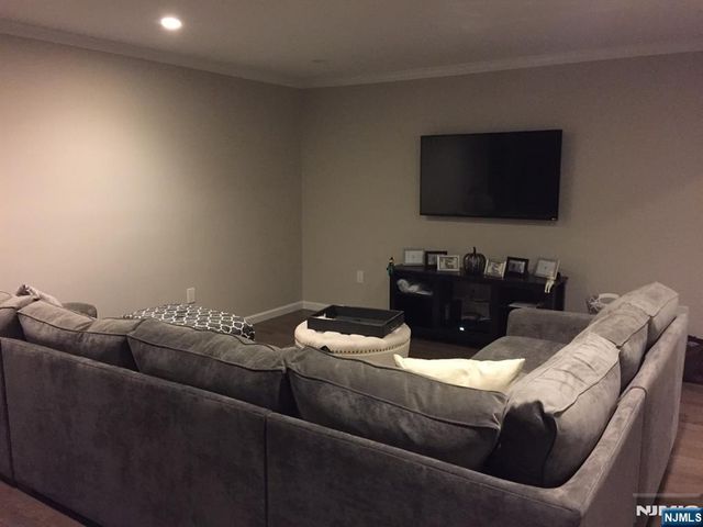 29 Fairview Place 3, Bloomfield, NJ 07003
