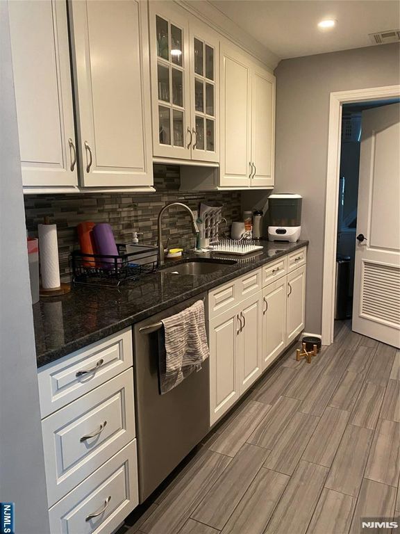 29 Fairview Place 3, Bloomfield, NJ 07003