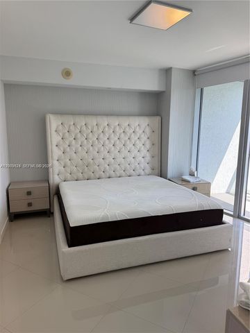 465 Brickell Ave 619, Miami, FL 33131