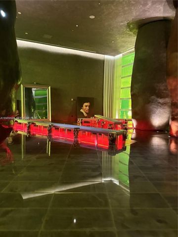 465 Brickell Ave 619, Miami, FL 33131