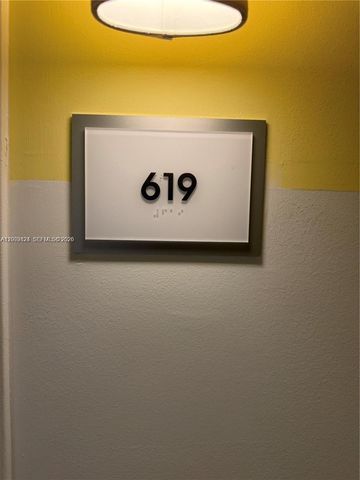 465 Brickell Ave 619, Miami, FL 33131
