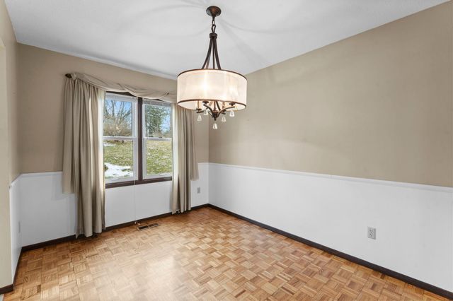 3170 Walnut Grove Lane N, Plymouth, MN 55447