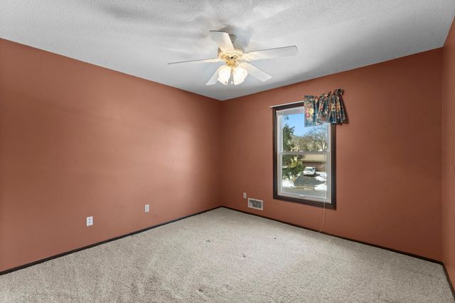 3170 Walnut Grove Lane N, Plymouth, MN 55447