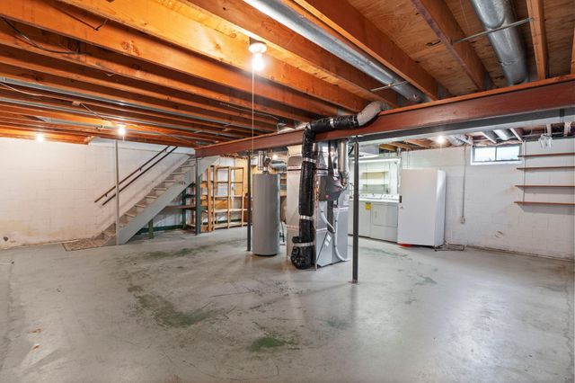 3170 Walnut Grove Lane N, Plymouth, MN 55447