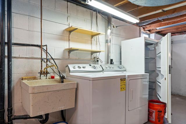 3170 Walnut Grove Lane N, Plymouth, MN 55447