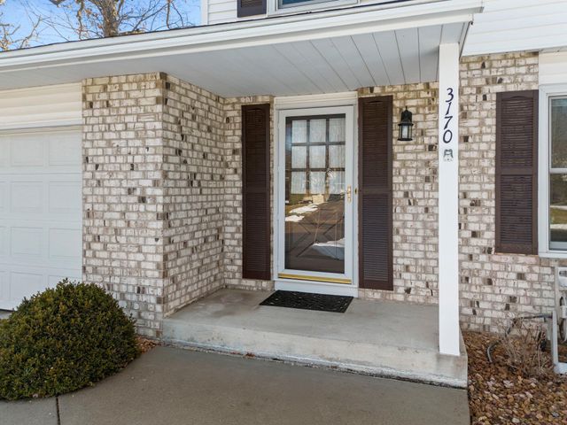 3170 Walnut Grove Lane N, Plymouth, MN 55447