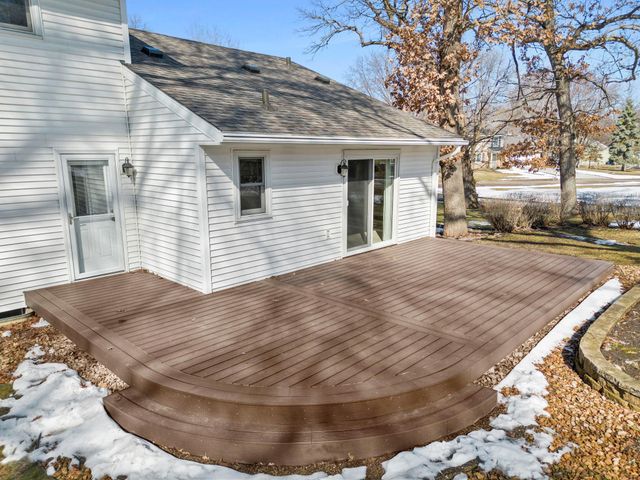 3170 Walnut Grove Lane N, Plymouth, MN 55447