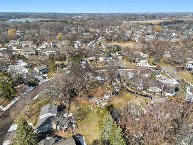 3170 Walnut Grove Lane N, Plymouth, MN 55447