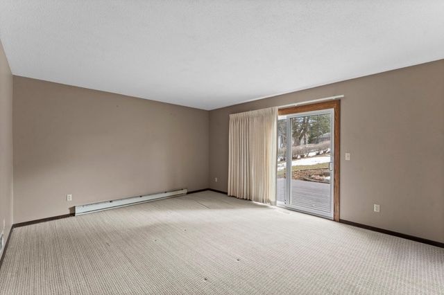 3170 Walnut Grove Lane N, Plymouth, MN 55447