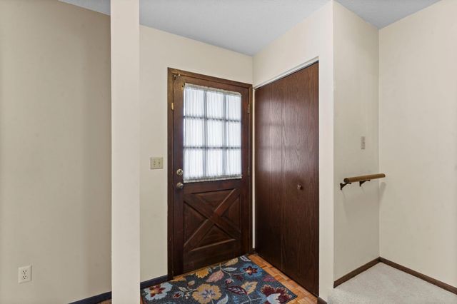 3170 Walnut Grove Lane N, Plymouth, MN 55447