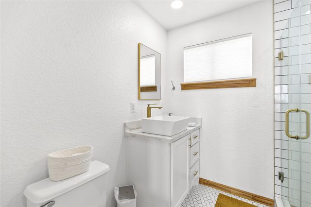 902 Beach Drive, Surfside Beach, TX 77541