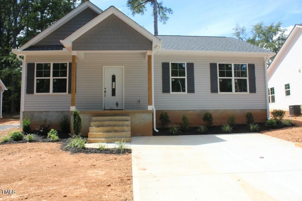 218 E College Street, Franklinton, NC 27525