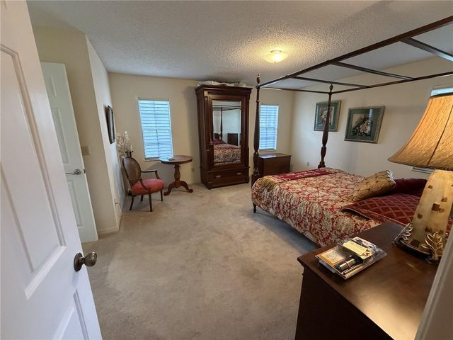 3925 SE 17TH STREET, Ocala, FL 34471
