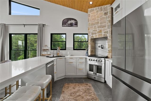 6333 Big Ridge Road, Talking Rock, GA 30175