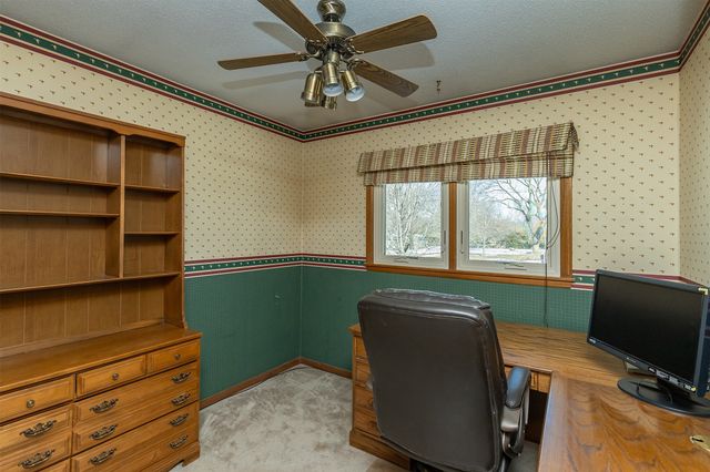 5224 NW 63rd Place, Johnston, IA 50131