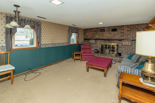 5224 NW 63rd Place, Johnston, IA 50131