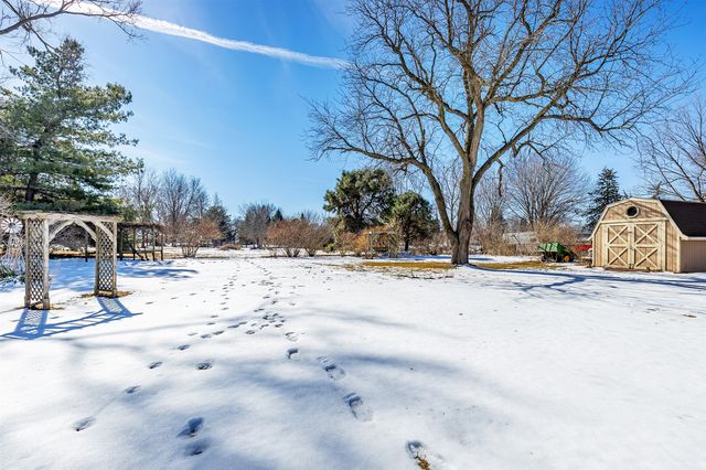 5224 NW 63rd Place, Johnston, IA 50131