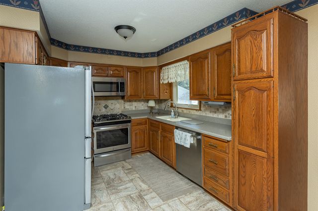 5224 NW 63rd Place, Johnston, IA 50131