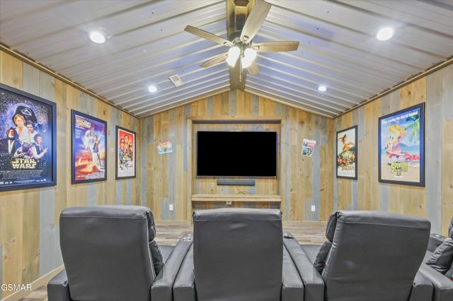 912 Piney Butt Way, Gatlinburg, TN 37738