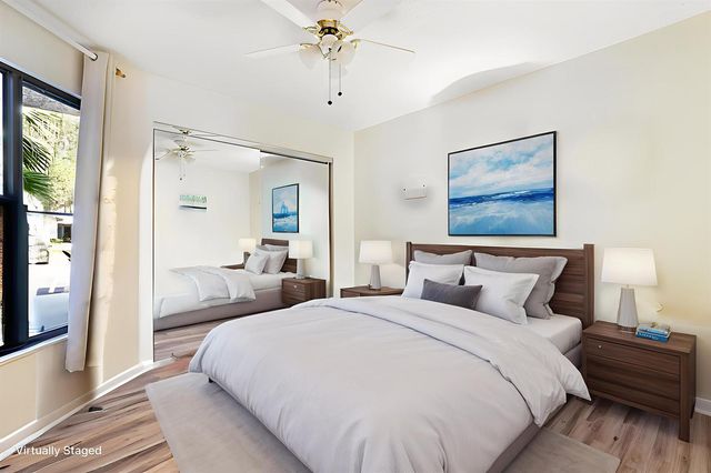 405 Harbour Pointe Way, Greenacres, FL 33413