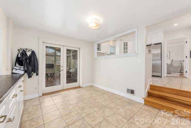 6929 Knightswood Drive, Charlotte, NC 28226