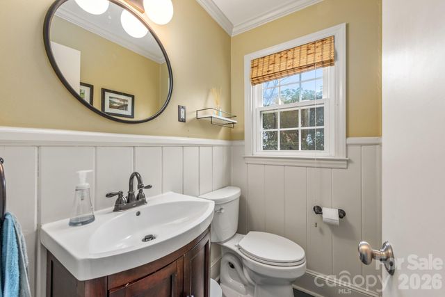 6929 Knightswood Drive, Charlotte, NC 28226