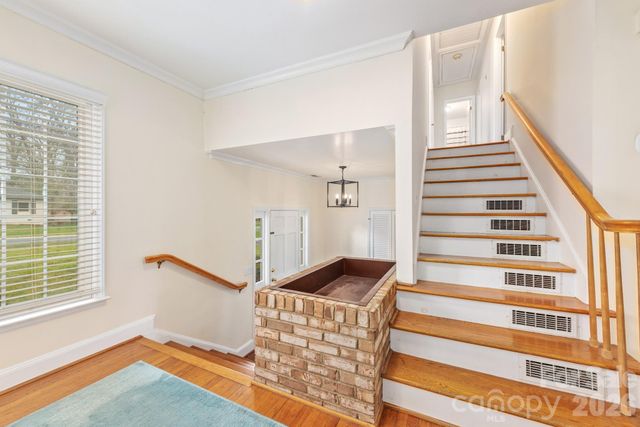 6929 Knightswood Drive, Charlotte, NC 28226