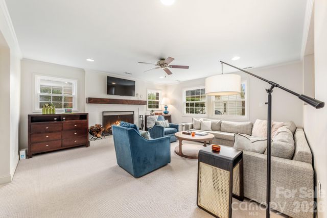 6929 Knightswood Drive, Charlotte, NC 28226