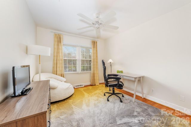 6929 Knightswood Drive, Charlotte, NC 28226