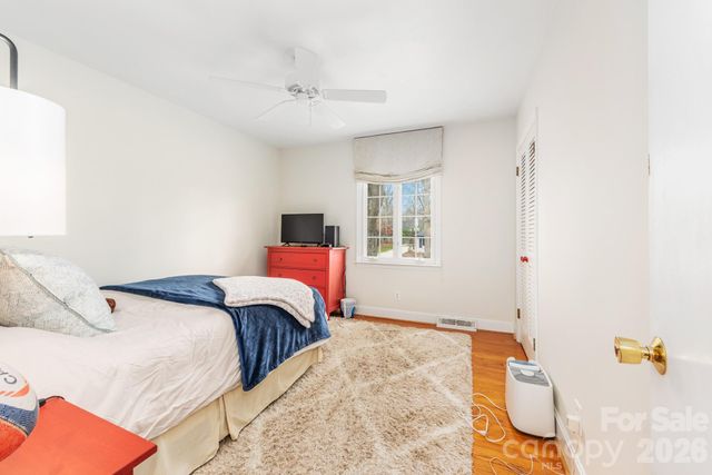 6929 Knightswood Drive, Charlotte, NC 28226