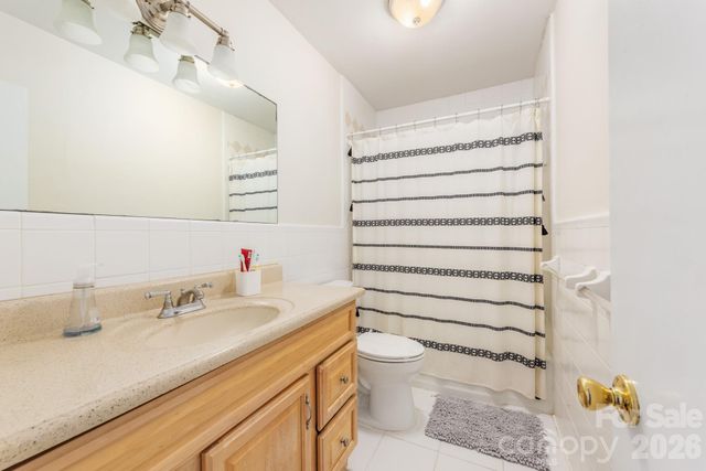 6929 Knightswood Drive, Charlotte, NC 28226