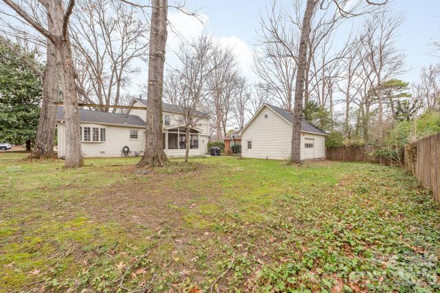 6929 Knightswood Drive, Charlotte, NC 28226