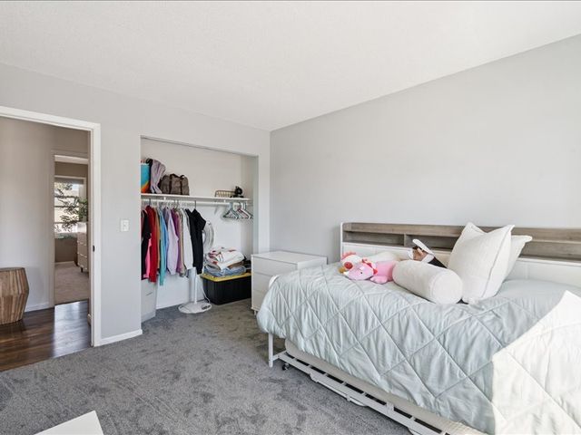 2514 W 60TH Street, Davenport, IA 52806