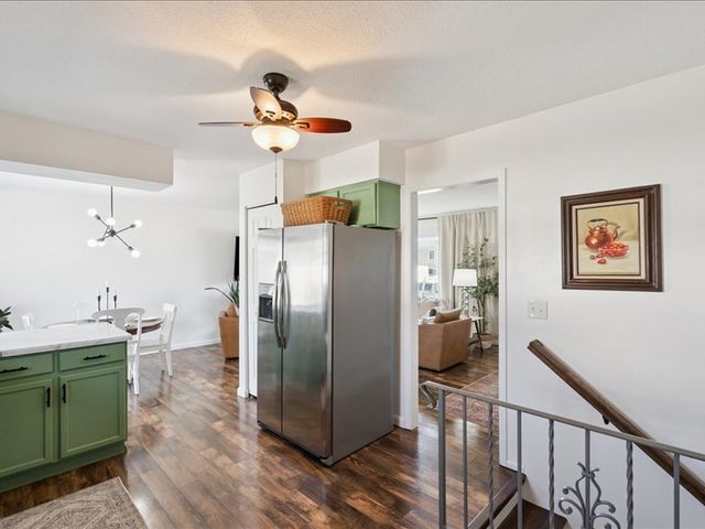 2514 W 60TH Street, Davenport, IA 52806