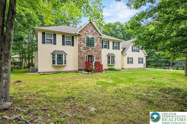 210 Swartsburo Drive, Pike, PA 18371