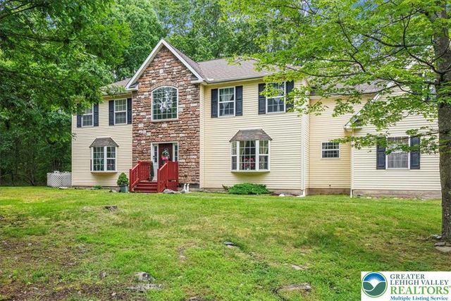 210 Swartsburo Drive, Pike, PA 18371